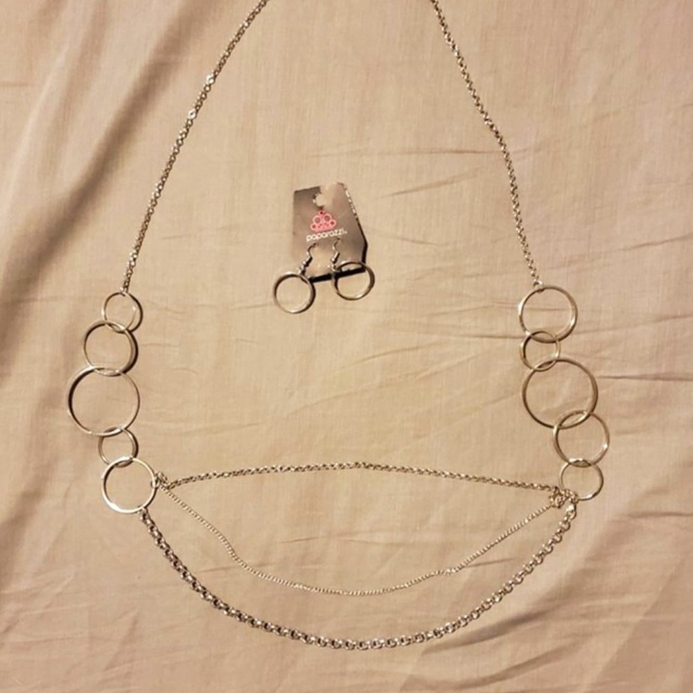 Paparazzi, necklace w/earrings, silver